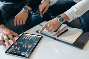 Getting Business Consultancy: When Should You Call in a Pro?